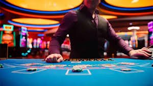 Giao diện trang chủ xshn với hình ảnh di động và casino